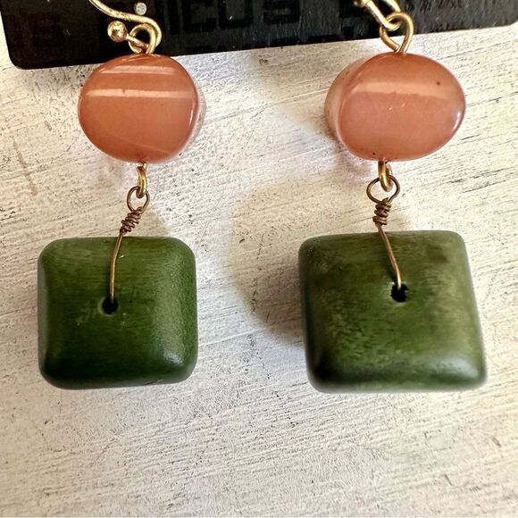Chico’s Diadora green and orange drop earrings - Picture 3 of 9